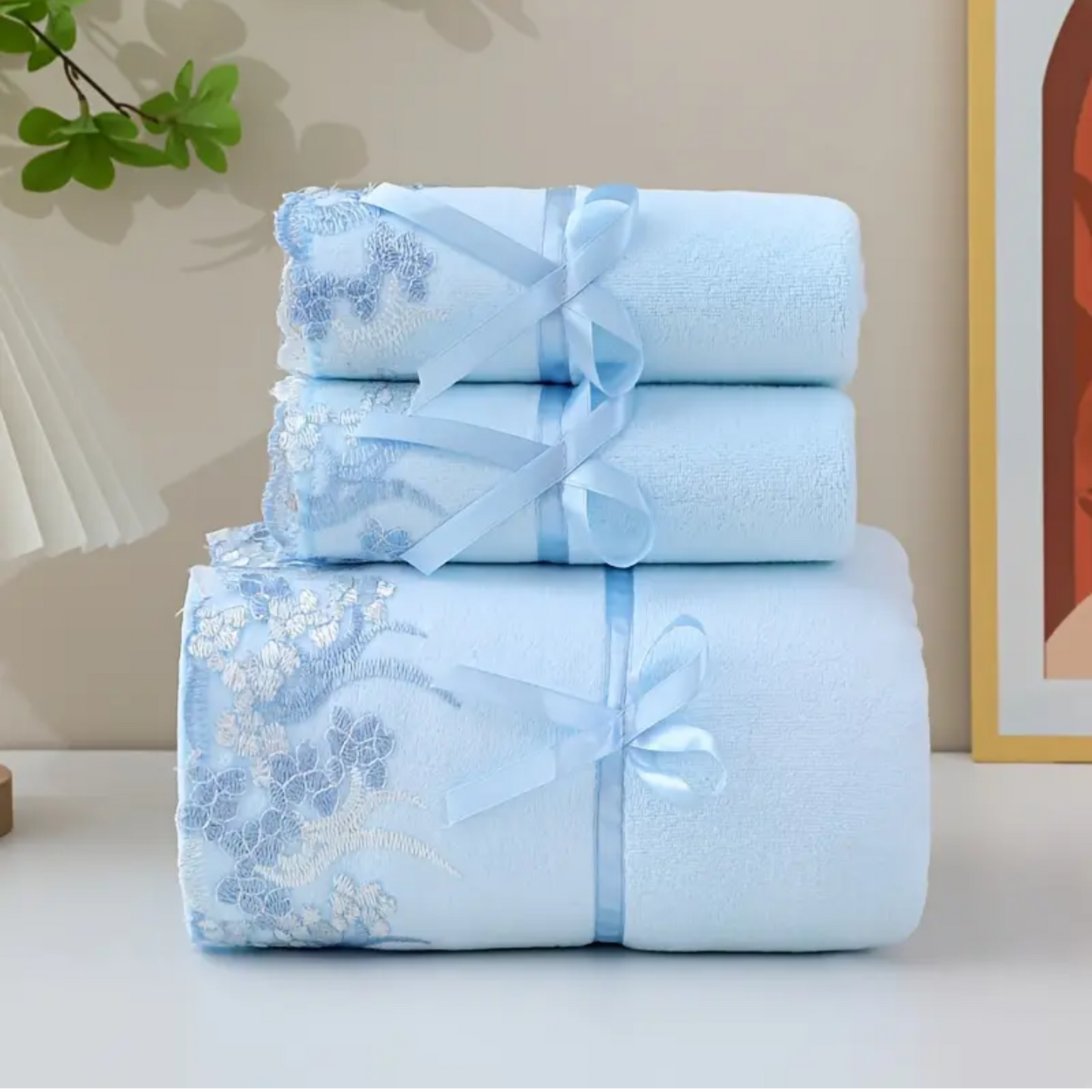 Super Soft Lace Embroidery Towel Set